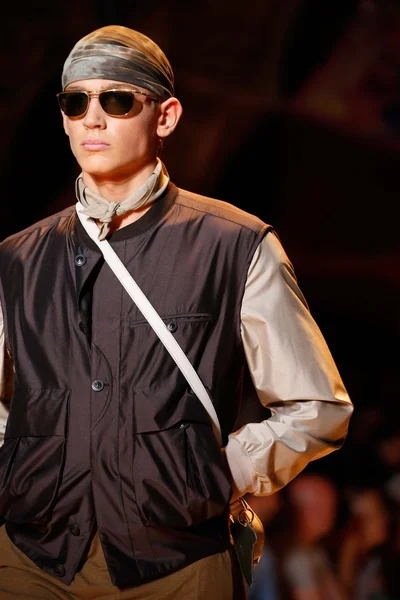 Look 52